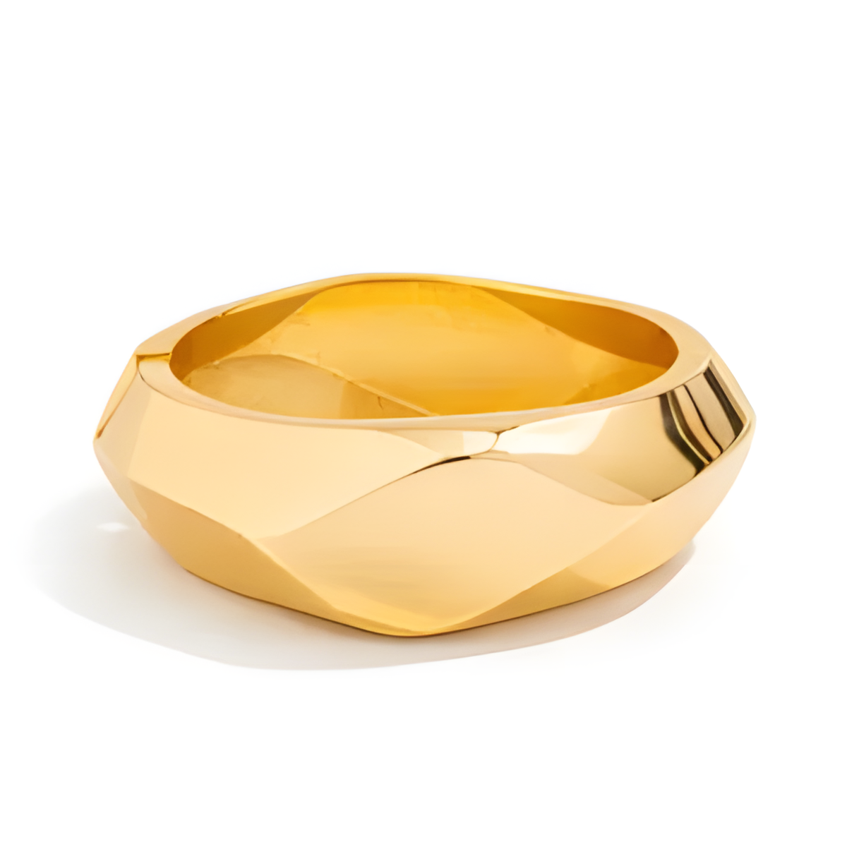 Luna Sculpted Bangle