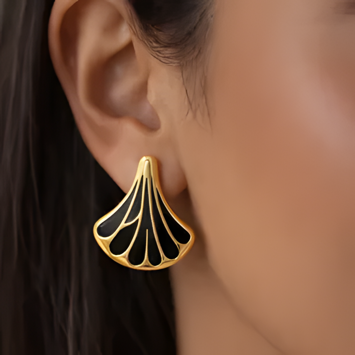 Black Shell Earrings