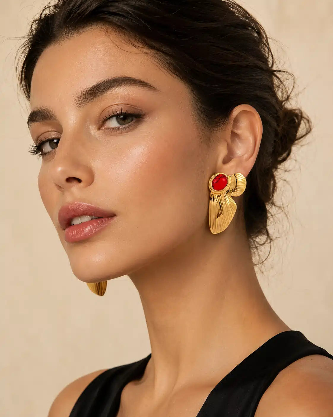 Earring Red Stone Leaf