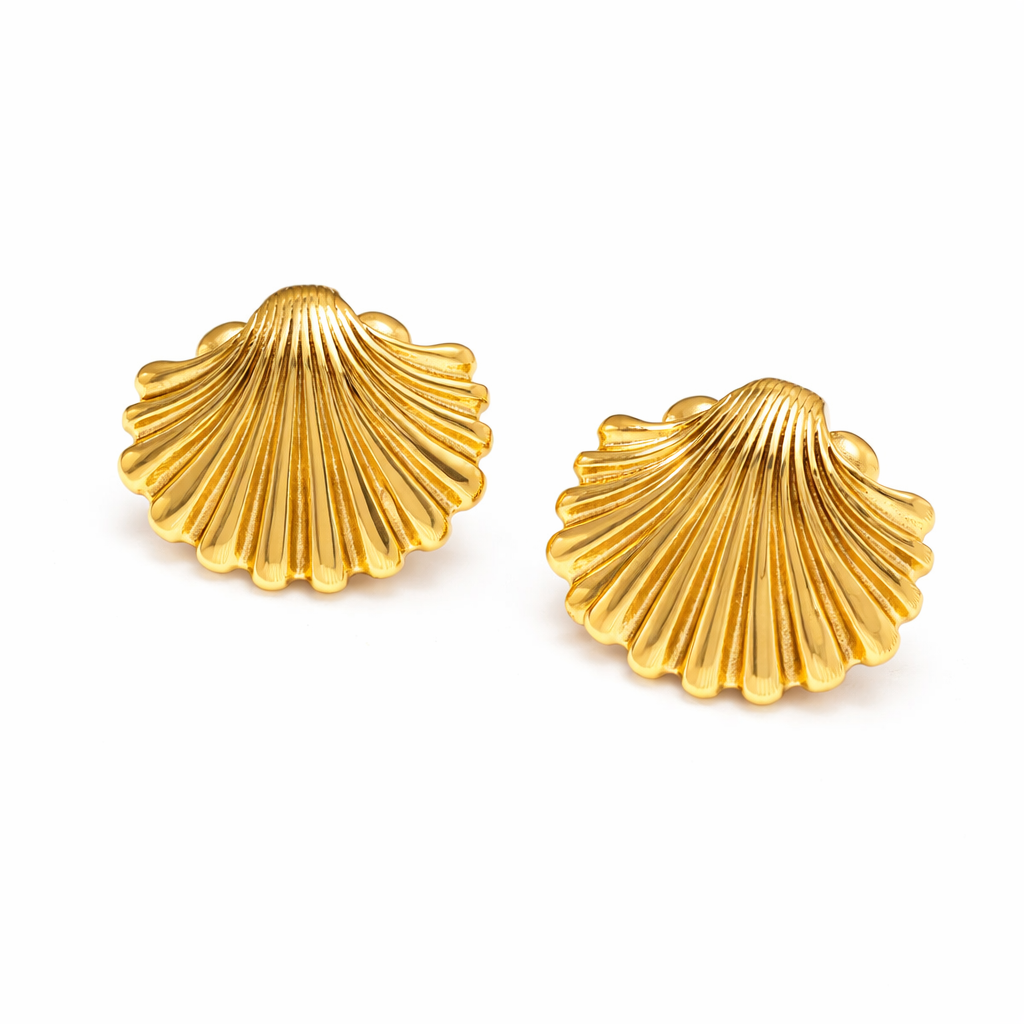 Golden Shell Model Earrings