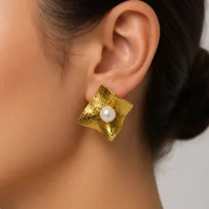 Earring Textured Pearl