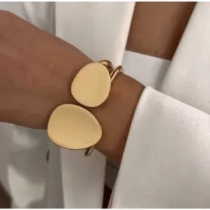 Round Disc Gold Bangle