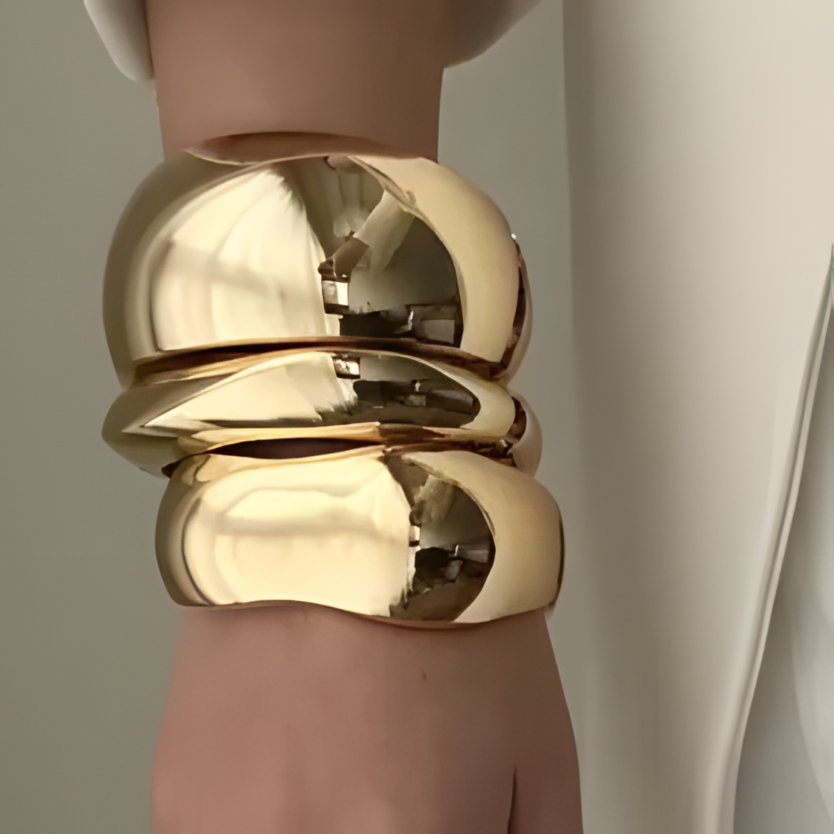 Sculpted Gold Bangle