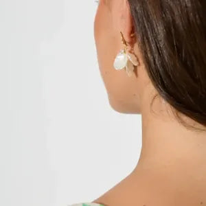 Jasmine Shell Earring