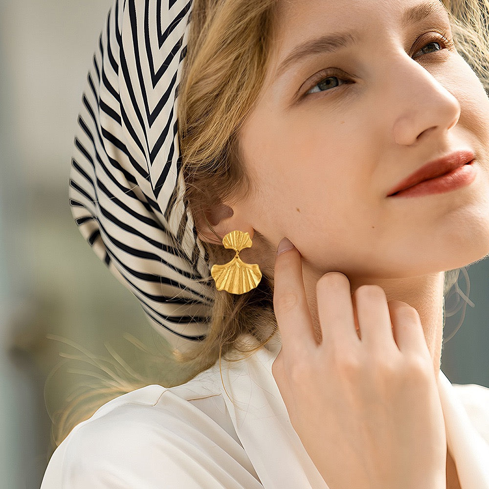 Golden Shell Earrings