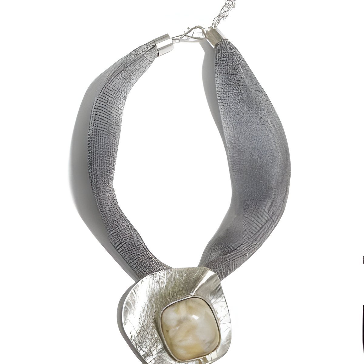 Stone Touch Necklace