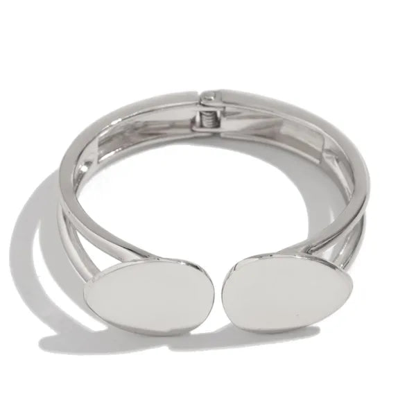 Silver bracelet bungle