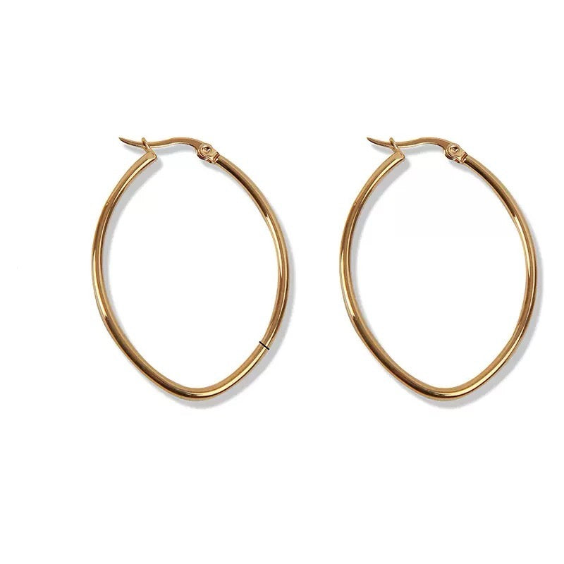 Earring, medium