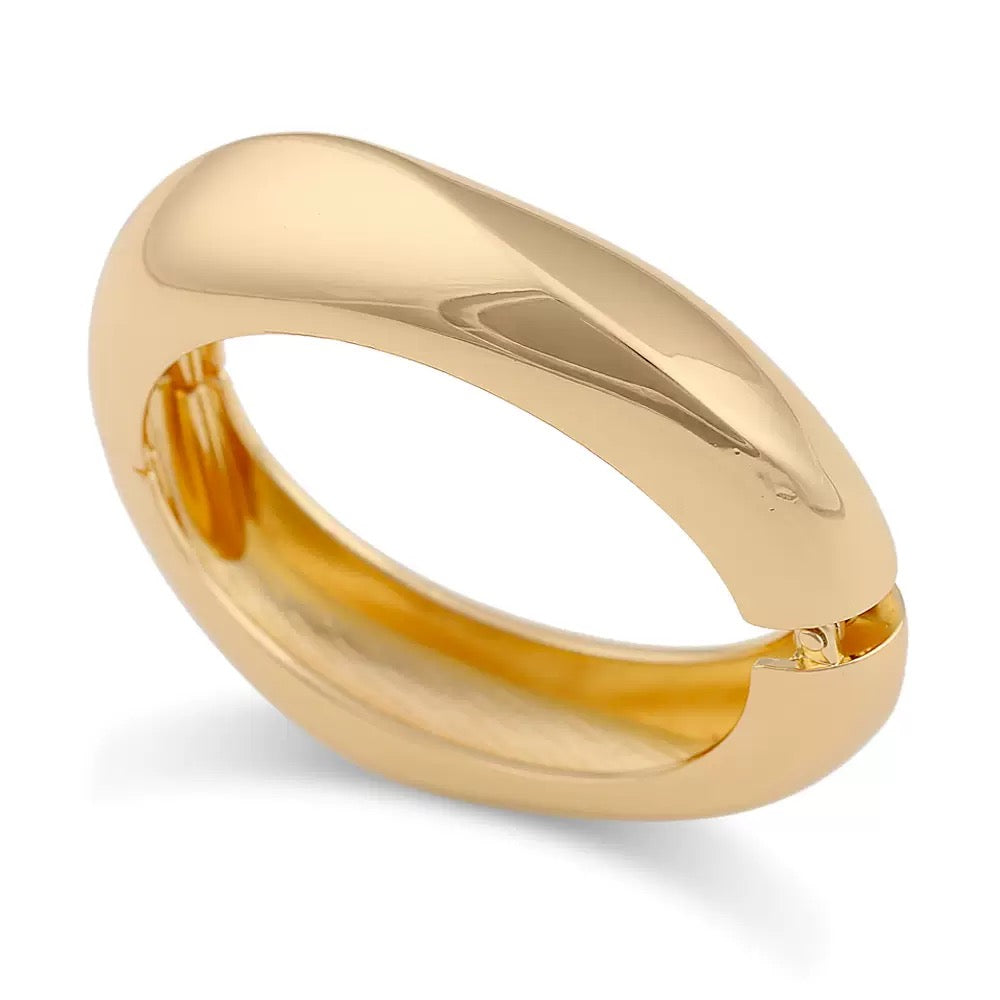 Pure Curve Bangle