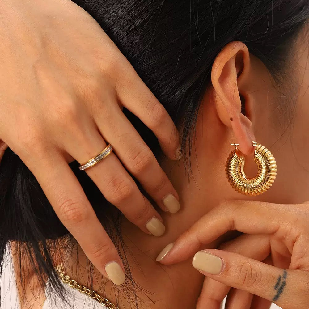 Golden Curve Earring