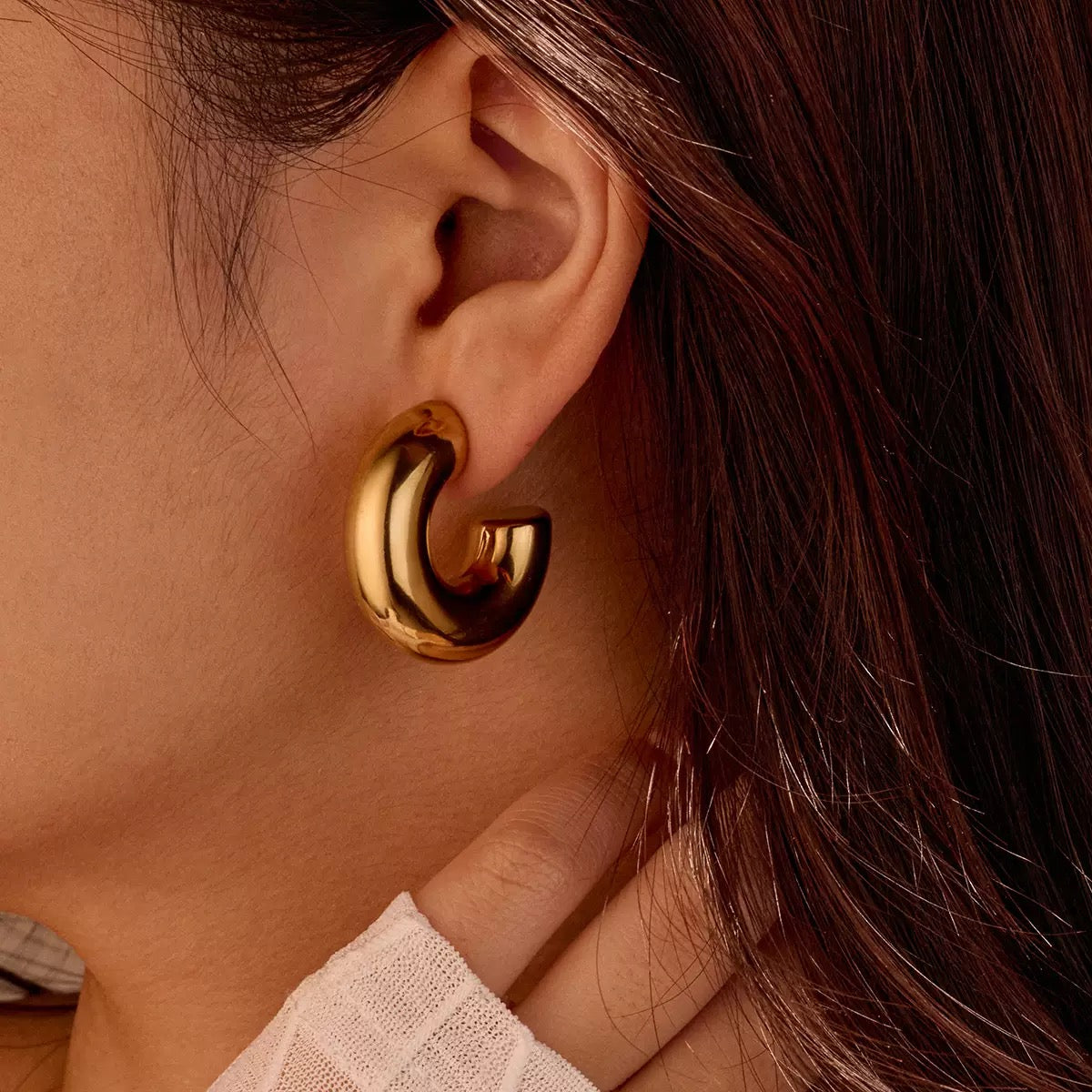 Golden Curve Earring