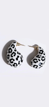 Earring zebra