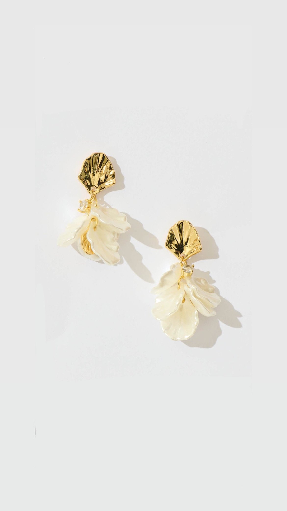 DC2CA87E-074A-4066-AA6B-FF64F02E968E